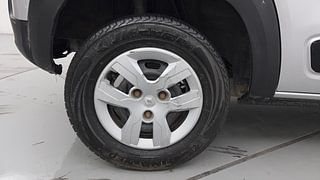 Used 2019 Renault Kwid [2015-2019] RXL Petrol Manual tyres RIGHT REAR TYRE RIM VIEW