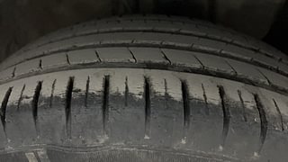 Used 2016 Hyundai Elite i20 [2014-2018] Asta 1.2 Petrol Manual tyres RIGHT FRONT TYRE TREAD VIEW