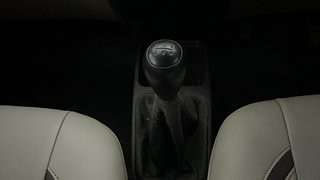 Used 2018 Hyundai Eon [2011-2018] Era + Petrol Manual interior GEAR  KNOB VIEW
