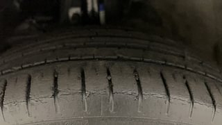 Used 2018 Maruti Suzuki Baleno [2015-2019] Alpha AT Petrol Petrol Automatic tyres LEFT FRONT TYRE TREAD VIEW