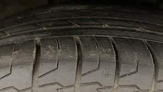 Used 2021 Kia Seltos HTX G Petrol Manual tyres RIGHT FRONT TYRE TREAD VIEW