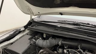 Used 2023 Toyota Innova Crysta 2.7 VX 7 STR Petrol Manual engine ENGINE RIGHT SIDE HINGE & APRON VIEW