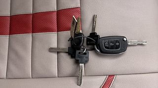 Used 2015 Hyundai Elite i20 [2014-2018] Magna 1.2 Petrol Manual extra CAR KEY VIEW