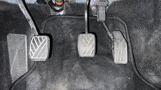 Used 2016 Maruti Suzuki Baleno [2015-2019] Delta Petrol Petrol Manual interior PEDALS VIEW
