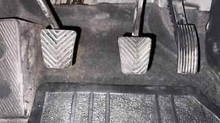 Used 2015 Hyundai Elite i20 [2014-2018] Magna 1.2 Petrol Manual interior PEDALS VIEW