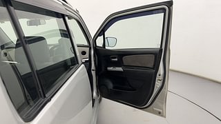 Used 2015 Maruti Suzuki Wagon R 1.0 [2010-2019] LXi Petrol Manual interior RIGHT FRONT DOOR OPEN VIEW