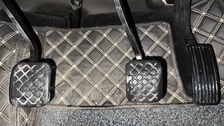 Used 2021 MG Motors Hector Plus Sharp 2.0 Diesel Turbo MT 6-STR Diesel Manual interior PEDALS VIEW