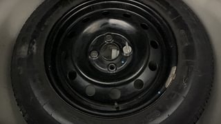 Used 2014 Maruti Suzuki Swift [2014-2017] VDi (O) Diesel Manual tyres SPARE TYRE VIEW