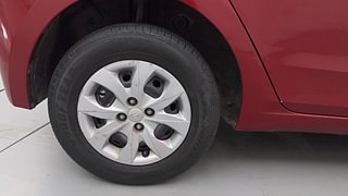 Used 2015 Hyundai Elite i20 [2014-2018] Magna 1.2 Petrol Manual tyres RIGHT REAR TYRE RIM VIEW