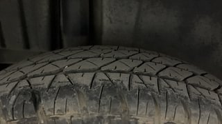 Used 2014 Maruti Suzuki Swift [2014-2017] VDi (O) Diesel Manual tyres RIGHT REAR TYRE TREAD VIEW