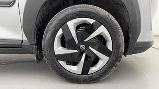 Used 2021 Nissan Magnite XL Turbo Petrol Manual tyres RIGHT FRONT TYRE RIM VIEW