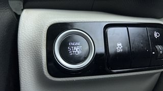 Used 2021 Kia Sonet HTX 1.0 iMT Petrol Manual top_features Keyless start
