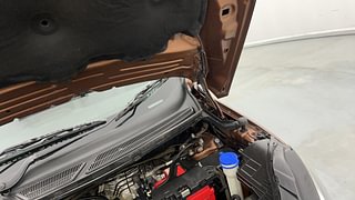 Used 2018 Ford EcoSport [2017-2020] Titanium + 1.5L Ti-VCT AT Petrol Automatic engine ENGINE LEFT SIDE HINGE & APRON VIEW