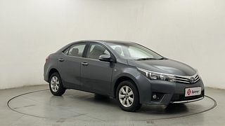 Used 2014 Toyota Corolla Altis [2014-2017] G AT Petrol Petrol Automatic exterior RIGHT FRONT CORNER VIEW