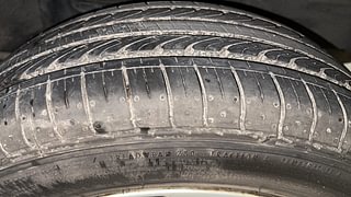 Used 2014 Toyota Corolla Altis [2014-2017] G AT Petrol Petrol Automatic tyres LEFT REAR TYRE TREAD VIEW