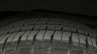 Used 2023 Toyota Innova Crysta 2.7 VX 7 STR Petrol Manual tyres RIGHT REAR TYRE TREAD VIEW