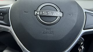 Used 2021 Nissan Magnite XL Turbo Petrol Manual top_features Airbags