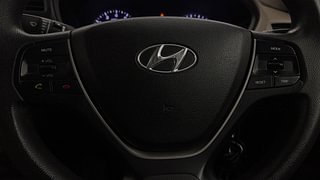 Used 2015 Hyundai Elite i20 [2014-2018] Magna 1.2 Petrol Manual top_features Steering mounted controls