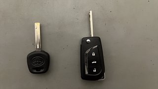 Used 2014 Toyota Corolla Altis [2014-2017] G AT Petrol Petrol Automatic extra CAR KEY VIEW