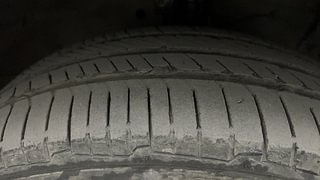 Used 2013 Maruti Suzuki Ertiga [2012-2015] VDi Diesel Manual tyres RIGHT FRONT TYRE TREAD VIEW