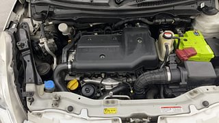 Used 2014 Maruti Suzuki Swift [2014-2017] VDi (O) Diesel Manual engine ENGINE RIGHT SIDE VIEW