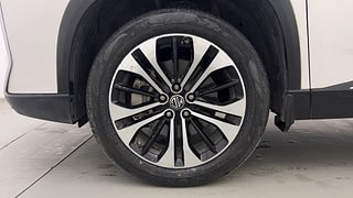 Used 2021 MG Motors Hector Plus Sharp 2.0 Diesel Turbo MT 6-STR Diesel Manual tyres LEFT FRONT TYRE RIM VIEW