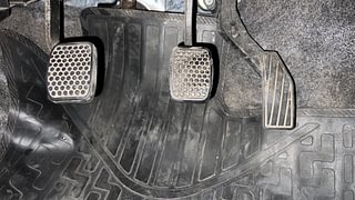 Used 2017 Maruti Suzuki Alto 800 [2016-2019] Lxi Petrol Manual interior PEDALS VIEW