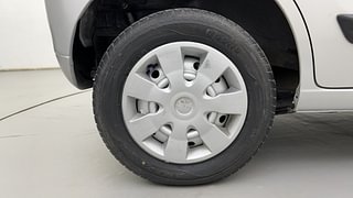 Used 2015 Maruti Suzuki Wagon R 1.0 [2010-2019] LXi Petrol Manual tyres RIGHT REAR TYRE RIM VIEW