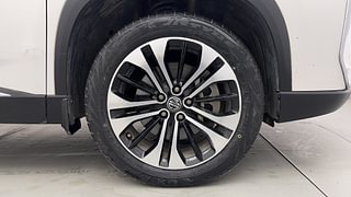 Used 2021 MG Motors Hector Plus Sharp 2.0 Diesel Turbo MT 6-STR Diesel Manual tyres RIGHT FRONT TYRE RIM VIEW