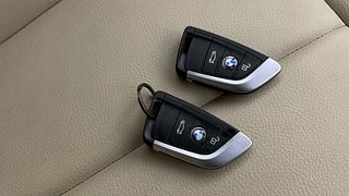 Used 2018 BMW X1 [2016-2020] sDrive20d xLine Diesel Automatic extra CAR KEY VIEW