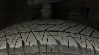 Used 2014 Maruti Suzuki Swift [2014-2017] VDi (O) Diesel Manual tyres RIGHT FRONT TYRE TREAD VIEW