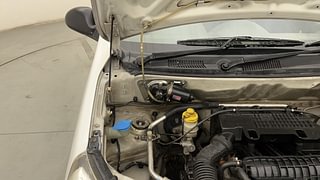 Used 2013 Maruti Suzuki Alto 800 Lxi Petrol Manual engine ENGINE RIGHT SIDE HINGE & APRON VIEW