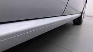 Used 2013 Volkswagen Polo [2010-2014] Highline 1.2 (D) Diesel Manual dents MINOR DENT