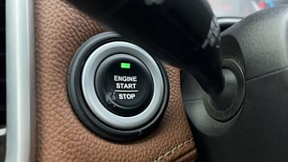 Used 2020 MG Motors Hector Plus Sharp 1.5 Petrol Turbo Hybrid MT 6-STR Petrol Manual top_features Keyless start