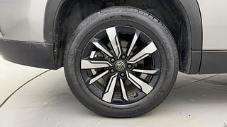 Used 2020 MG Motors Hector Plus Sharp 1.5 Petrol Turbo Hybrid MT 6-STR Petrol Manual tyres RIGHT REAR TYRE RIM VIEW