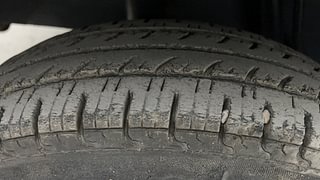 Used 2019 Renault Kwid [2017-2019] CLIMBER 1.0 AMT Petrol Automatic tyres RIGHT REAR TYRE TREAD VIEW
