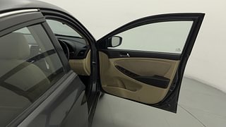 Used 2013 Hyundai Verna [2011-2015] Fluidic 1.6 VTVT SX Petrol Manual interior RIGHT FRONT DOOR OPEN VIEW