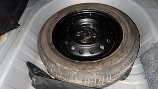 Used 2011 Toyota Etios [2010-2017] V Petrol Manual tyres SPARE TYRE VIEW
