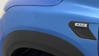 Used 2021 Renault Kiger RXZ 1.0 Turbo MT Petrol Manual dents MINOR DENT