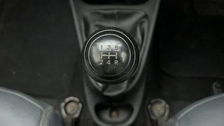 Used 2011 Toyota Etios [2010-2017] V Petrol Manual interior GEAR  KNOB VIEW