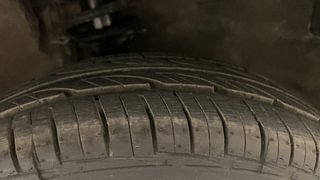 Used 2013 Maruti Suzuki Alto 800 Lxi Petrol Manual tyres RIGHT FRONT TYRE TREAD VIEW