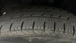 Used 2019 Renault Kwid [2017-2019] CLIMBER 1.0 AMT Petrol Automatic tyres LEFT FRONT TYRE TREAD VIEW