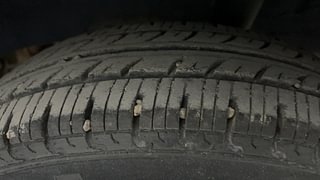 Used 2019 Renault Kwid [2017-2019] CLIMBER 1.0 AMT Petrol Automatic tyres LEFT REAR TYRE TREAD VIEW