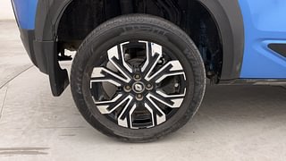 Used 2021 Renault Kiger RXZ 1.0 Turbo MT Petrol Manual tyres RIGHT REAR TYRE RIM VIEW