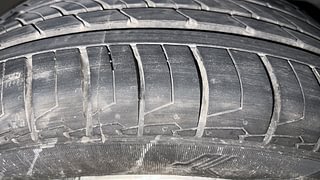 Used 2013 Hyundai Verna [2011-2015] Fluidic 1.6 VTVT SX Petrol Manual tyres RIGHT FRONT TYRE TREAD VIEW