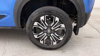 Used 2021 Renault Kiger RXZ 1.0 Turbo MT Petrol Manual tyres LEFT REAR TYRE RIM VIEW
