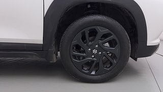 Used 2024 maruti-suzuki Fronx Delta Plus 1.2L AMT Petrol Automatic tyres RIGHT FRONT TYRE RIM VIEW