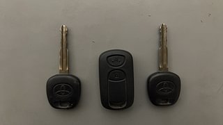 Used 2011 Toyota Etios [2010-2017] V Petrol Manual extra CAR KEY VIEW