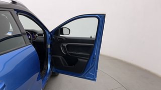 Used 2021 Renault Kiger RXZ 1.0 Turbo MT Petrol Manual interior RIGHT FRONT DOOR OPEN VIEW