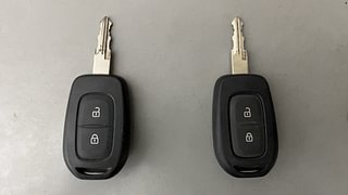 Used 2016 Renault Duster [2015-2019] 110 PS RXZ 4X4 MT Diesel Manual extra CAR KEY VIEW